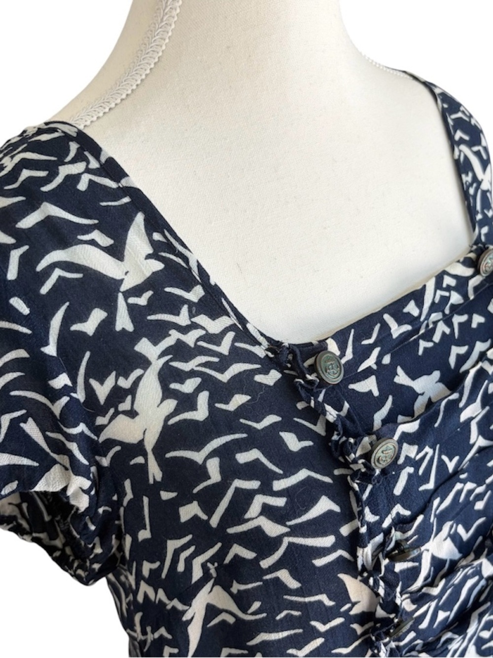 Anthropologie Odille M Beautiful Birds Cap Sleeve Square Neck Buttons Blouse